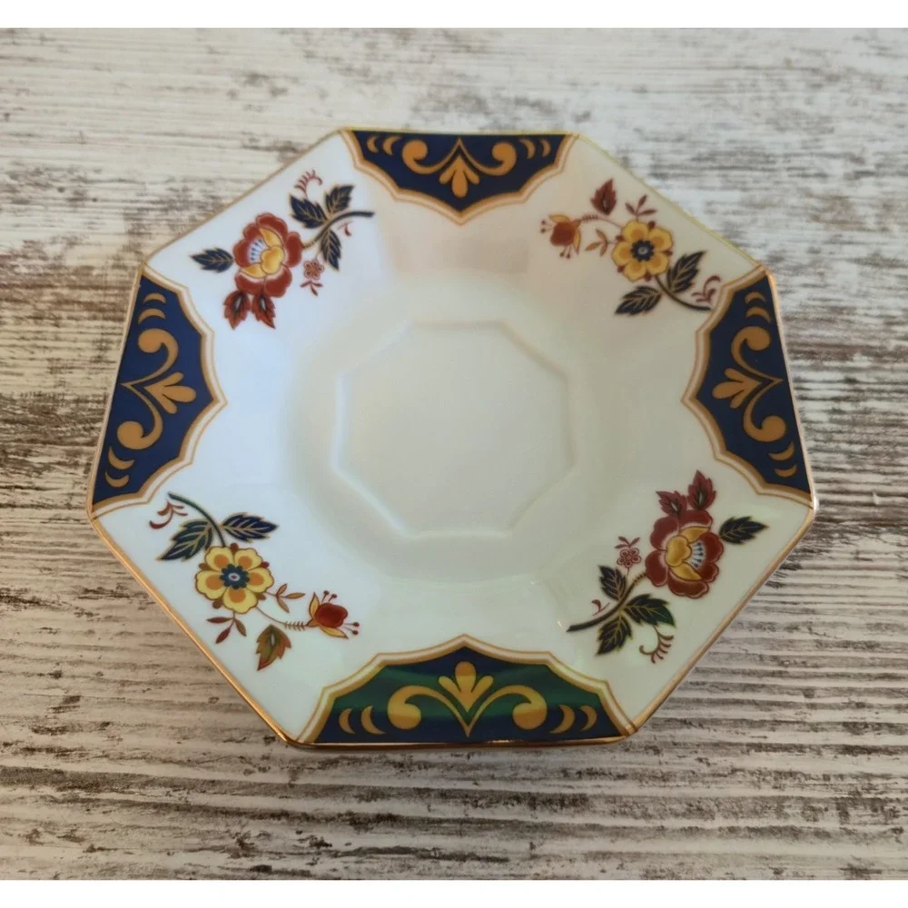 Mikasa Far East L6104 Saucers Set of 2 Octagonal Fine China Japan Cobalt Gold